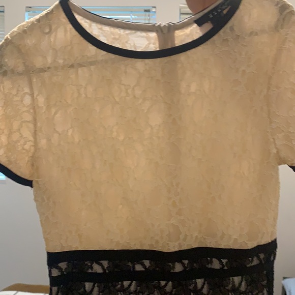 Mango lace dress - Picture 2 of 4